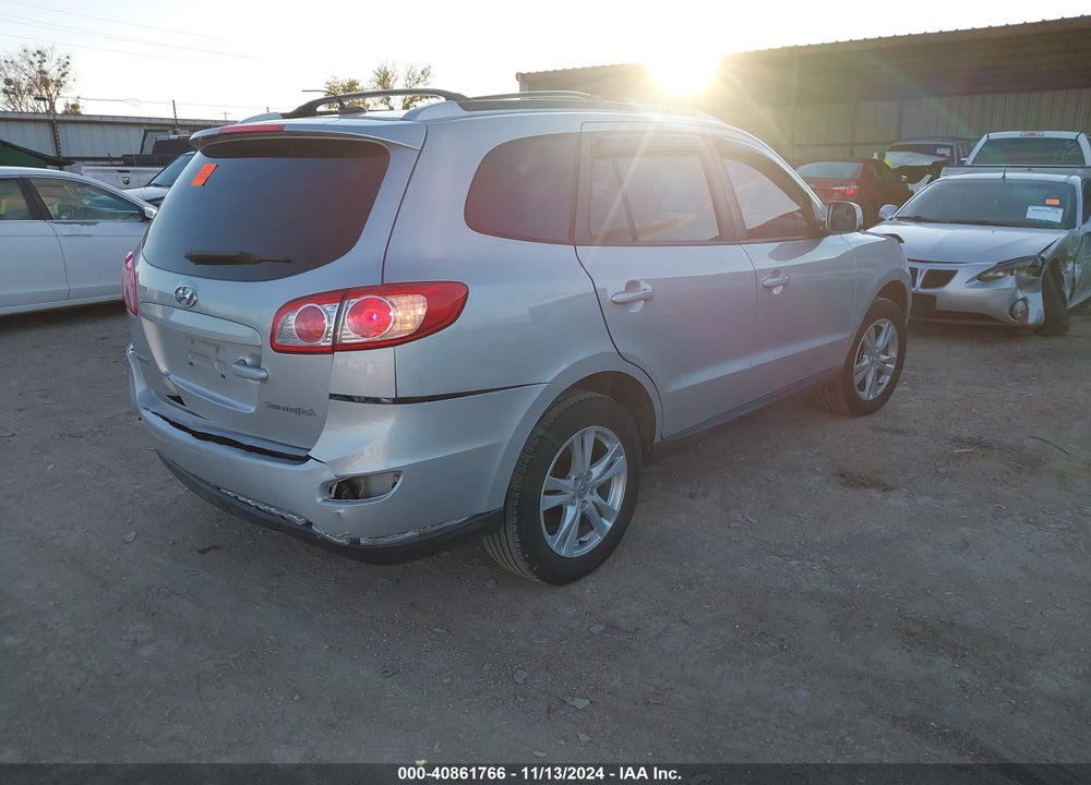 2011 HYUNDAI SANTA FE SE VIN: 5XYZH4AG8BG062519