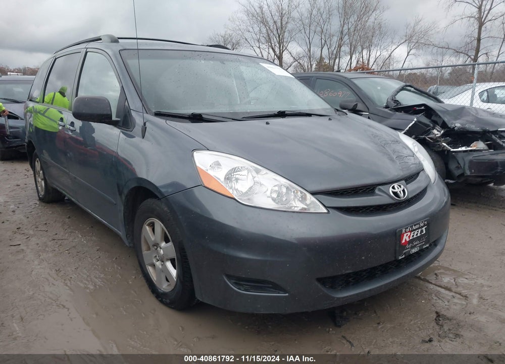 2008 TOYOTA SIENNA LE VIN: 5TDZK23C28S217576