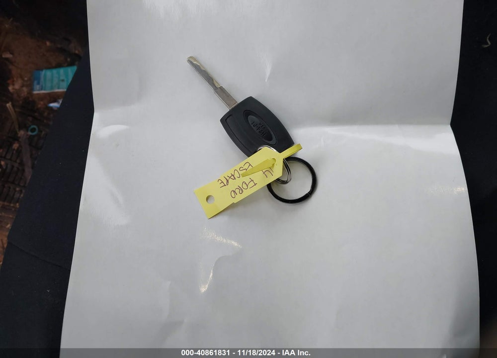 2014 FORD ESCAPE SE VIN: 1FMCU9GX5EUC60737