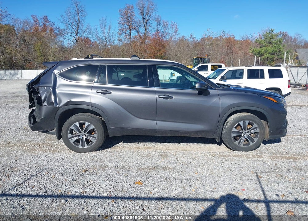 2022 TOYOTA HIGHLANDER HYBRID XLE VIN: 5TDGARAH7NS512153