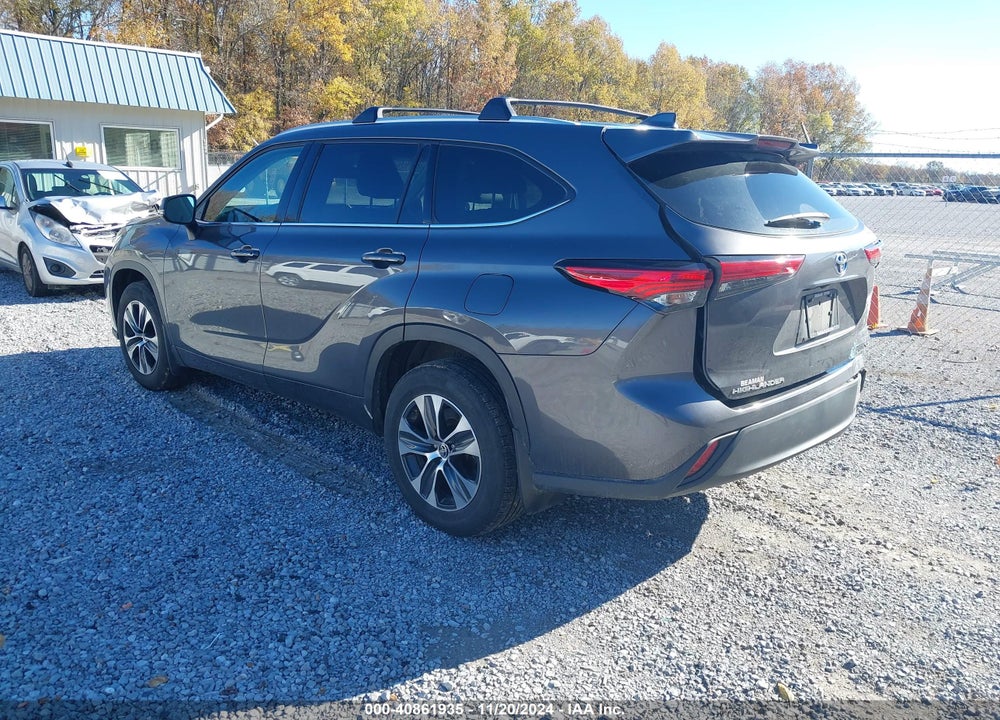2022 TOYOTA HIGHLANDER HYBRID XLE VIN: 5TDGARAH7NS512153