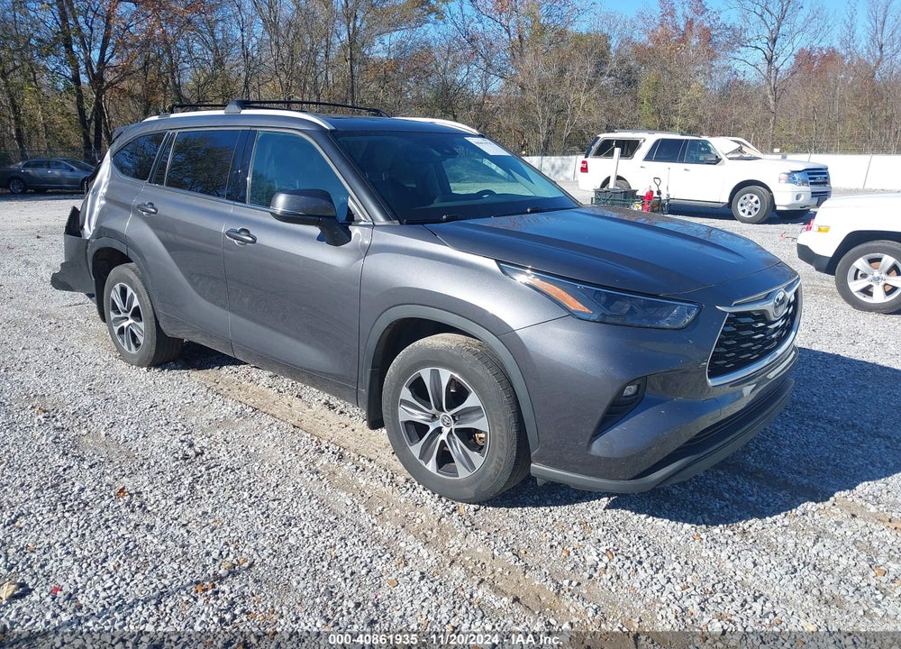 2022 TOYOTA HIGHLANDER HYBRID XLE VIN: 5TDGARAH7NS512153