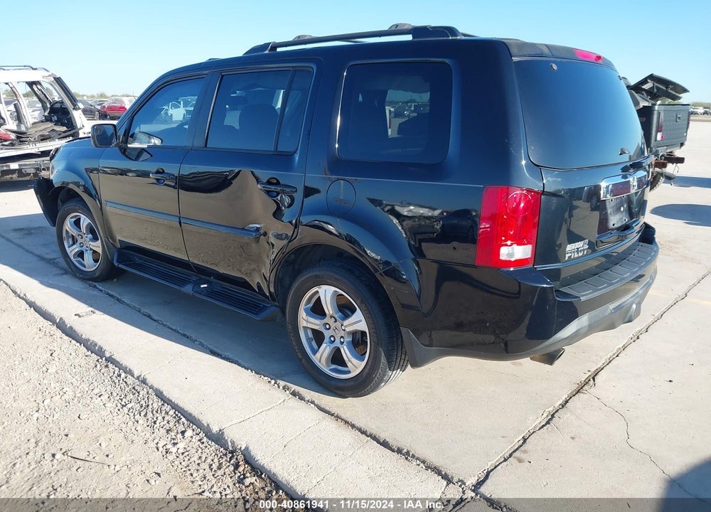 2014 HONDA PILOT EX-L VIN: 5FNYF3H51EB009852