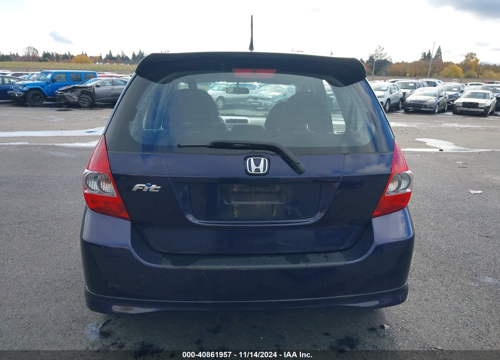 2008 HONDA FIT SPORT VIN: JHMGD38658S028596