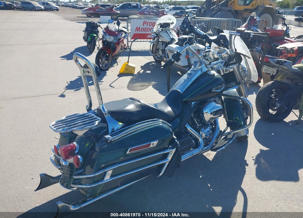 2015 HARLEY-DAVIDSON FLHR ROAD KING VIN: 1HD1FBM13FB633427