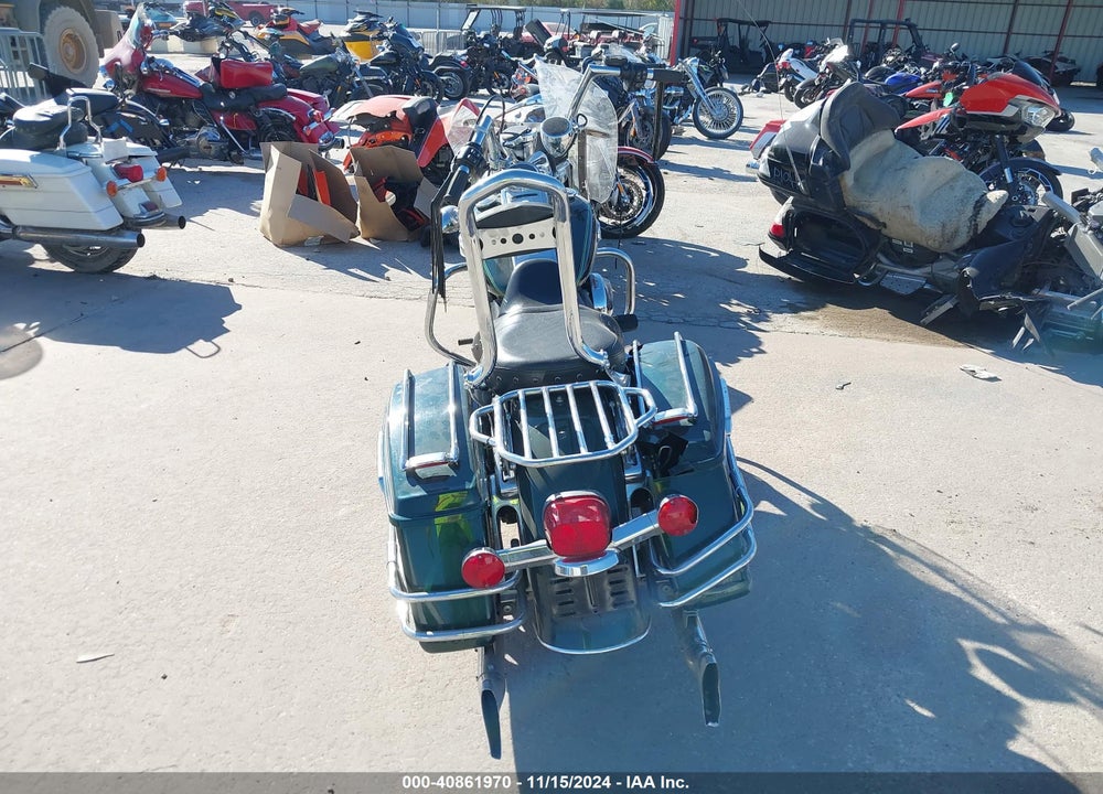 2015 HARLEY-DAVIDSON FLHR ROAD KING VIN: 1HD1FBM13FB633427