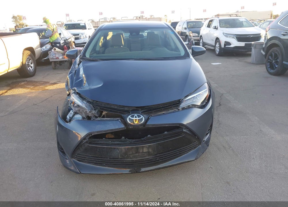 2018 TOYOTA COROLLA LE VIN: 5YFBURHE4JP765351
