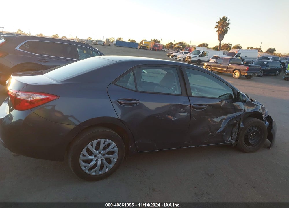 2018 TOYOTA COROLLA LE VIN: 5YFBURHE4JP765351