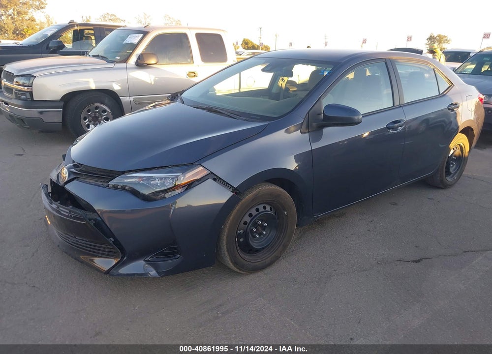 2018 TOYOTA COROLLA LE VIN: 5YFBURHE4JP765351
