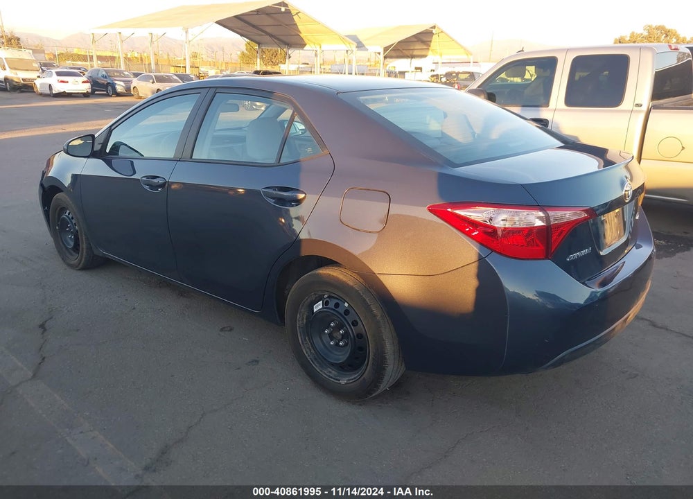 2018 TOYOTA COROLLA LE VIN: 5YFBURHE4JP765351