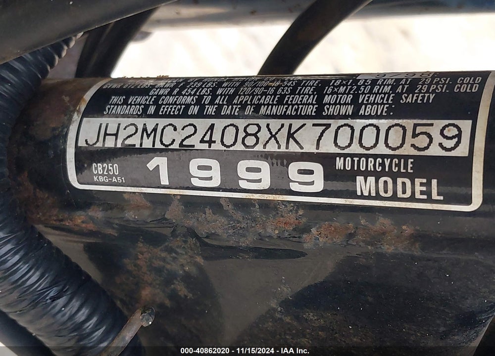 1999 HONDA CB250 VIN: JH2MC2408XK700059