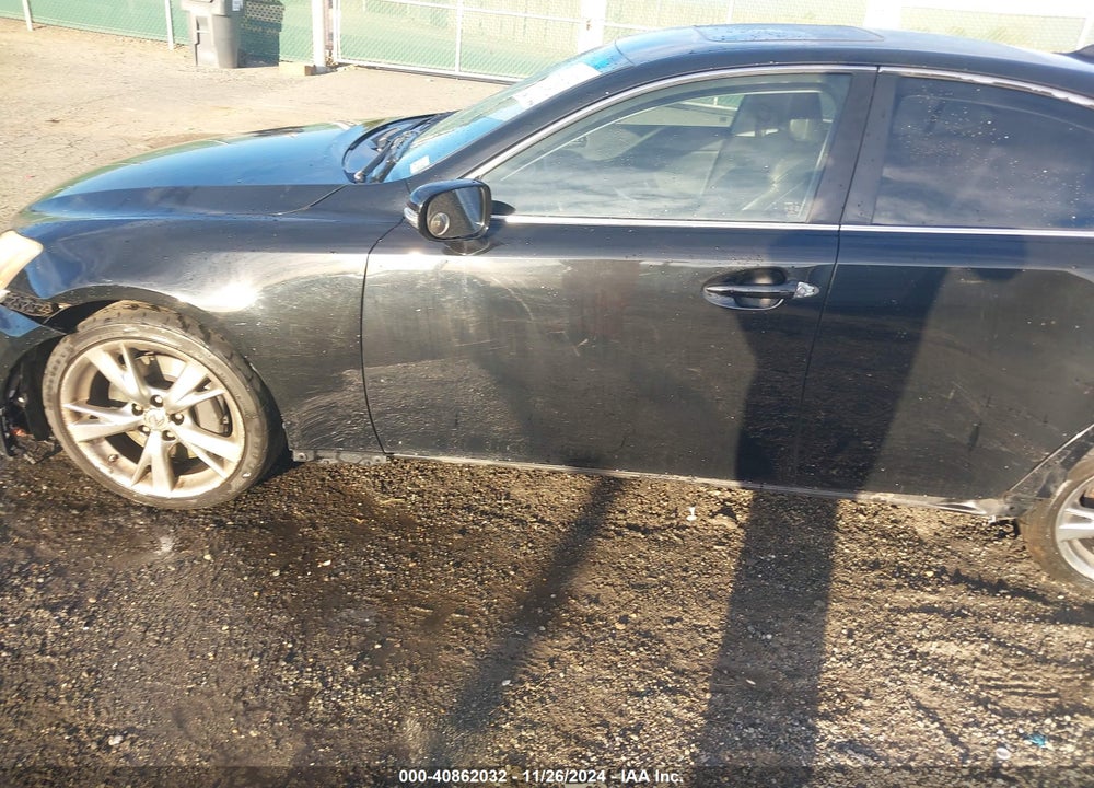 2009 LEXUS IS 350 VIN: JTHBE262195021985
