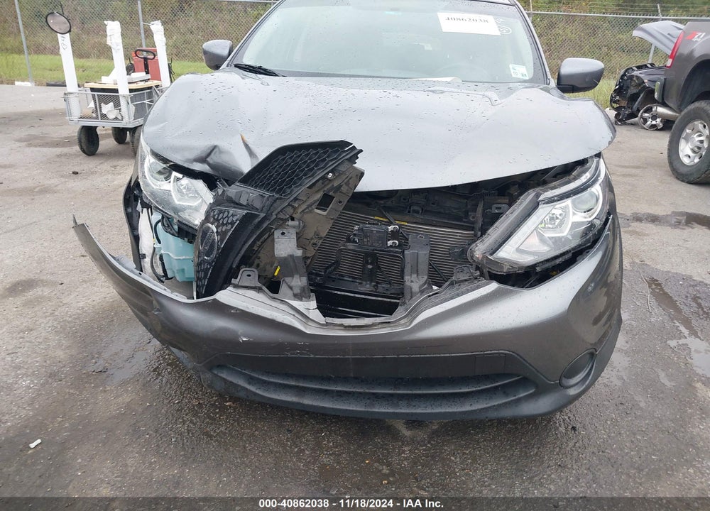 2018 NISSAN ROGUE SPORT S VIN: JN1BJ1CP7JW165467