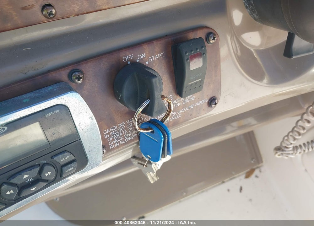 2014 STINGRAY BOAT VIN: PNYUSBK4B414