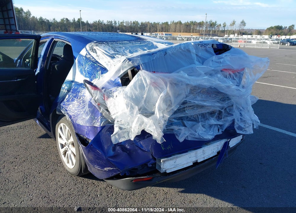2018 TOYOTA CAMRY LE VIN: JTNB11HK9J3065992