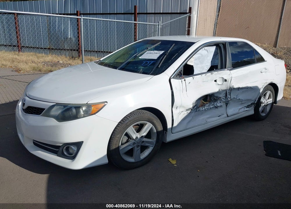 2014 TOYOTA CAMRY SE VIN: 4T1BF1FK4EU839375