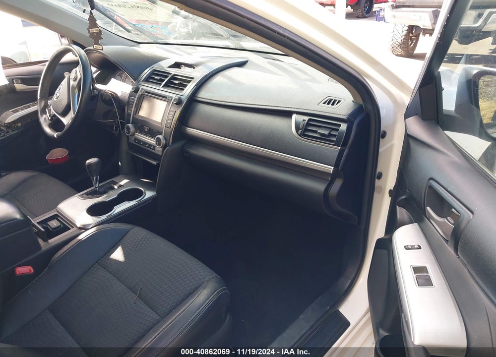 2014 TOYOTA CAMRY SE VIN: 4T1BF1FK4EU839375