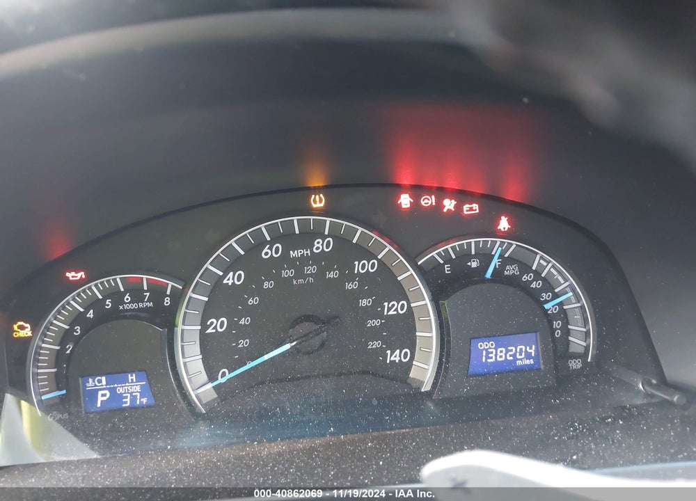 2014 TOYOTA CAMRY SE VIN: 4T1BF1FK4EU839375