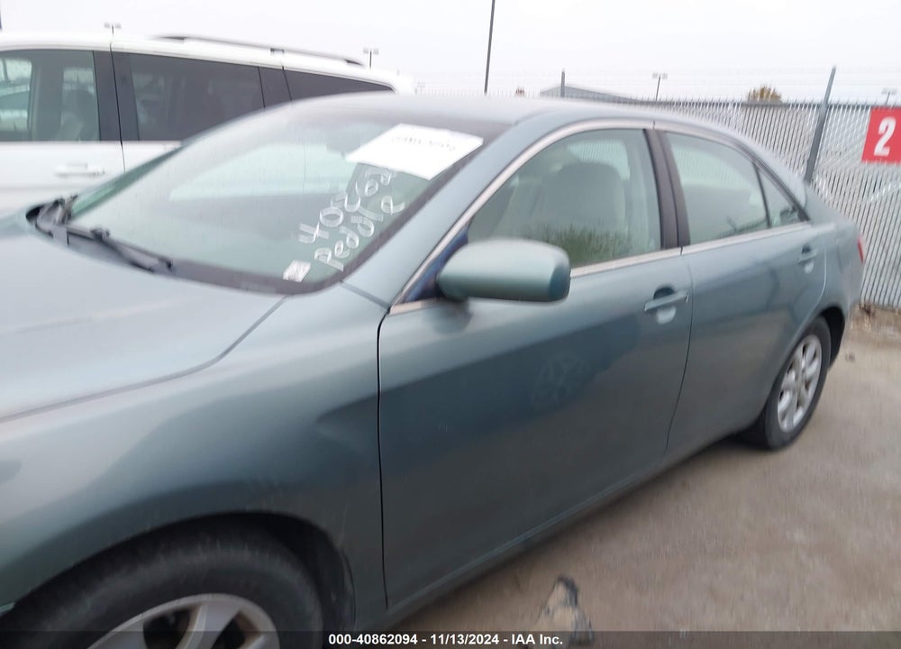 2011 TOYOTA CAMRY LE VIN: 4T1BF3EK5BU590027
