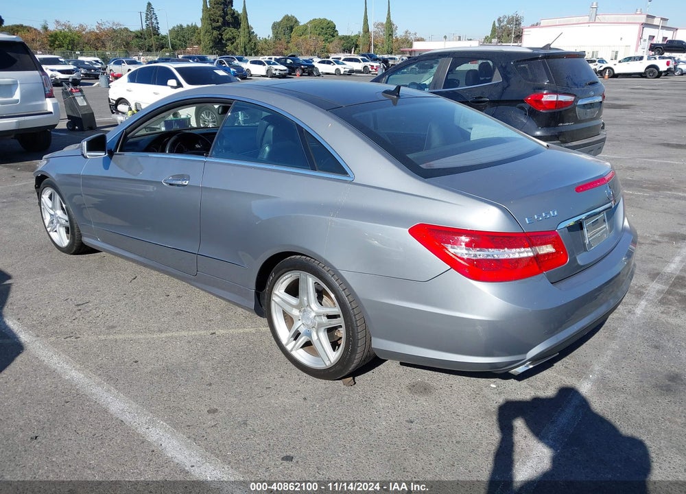 2011 MERCEDES-BENZ E 550 VIN: WDDKJ7CB2BF076854