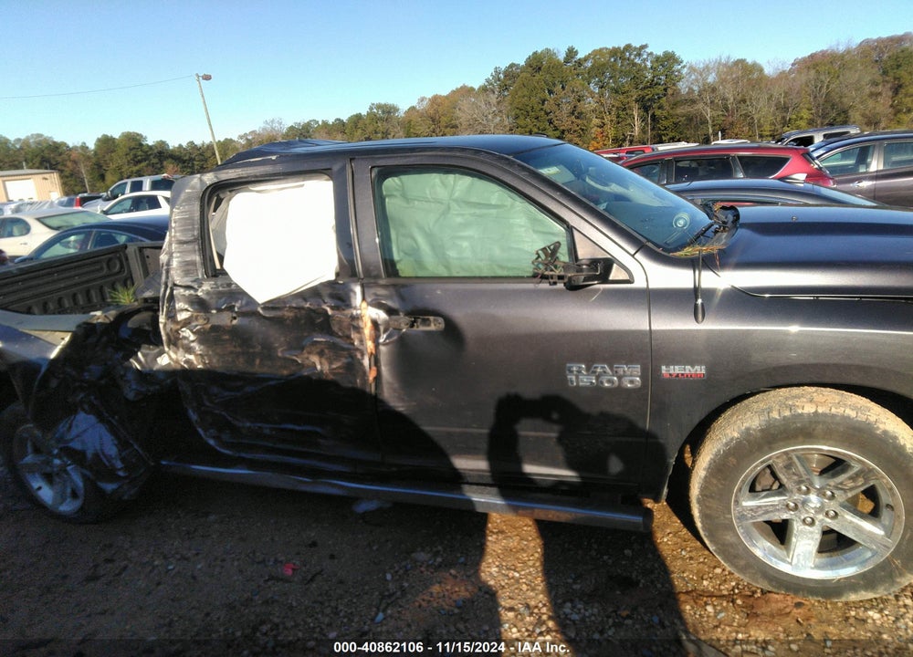 2016 RAM 1500 EXPRESS VIN: 3C6RR7KT0GG357219