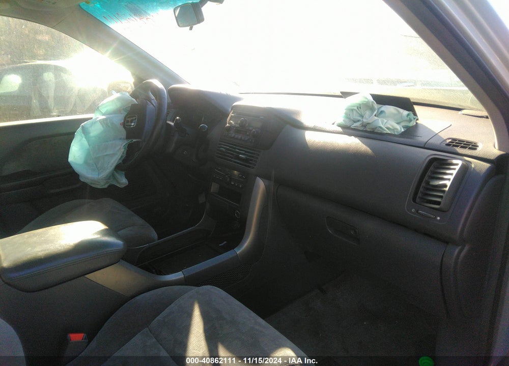 2003 HONDA PILOT EX VIN: 2HKYF18483H517696