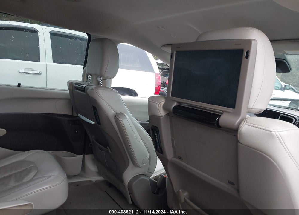 2021 CHRYSLER PACIFICA TOURING L VIN: 2C4RC1BG2MR500493