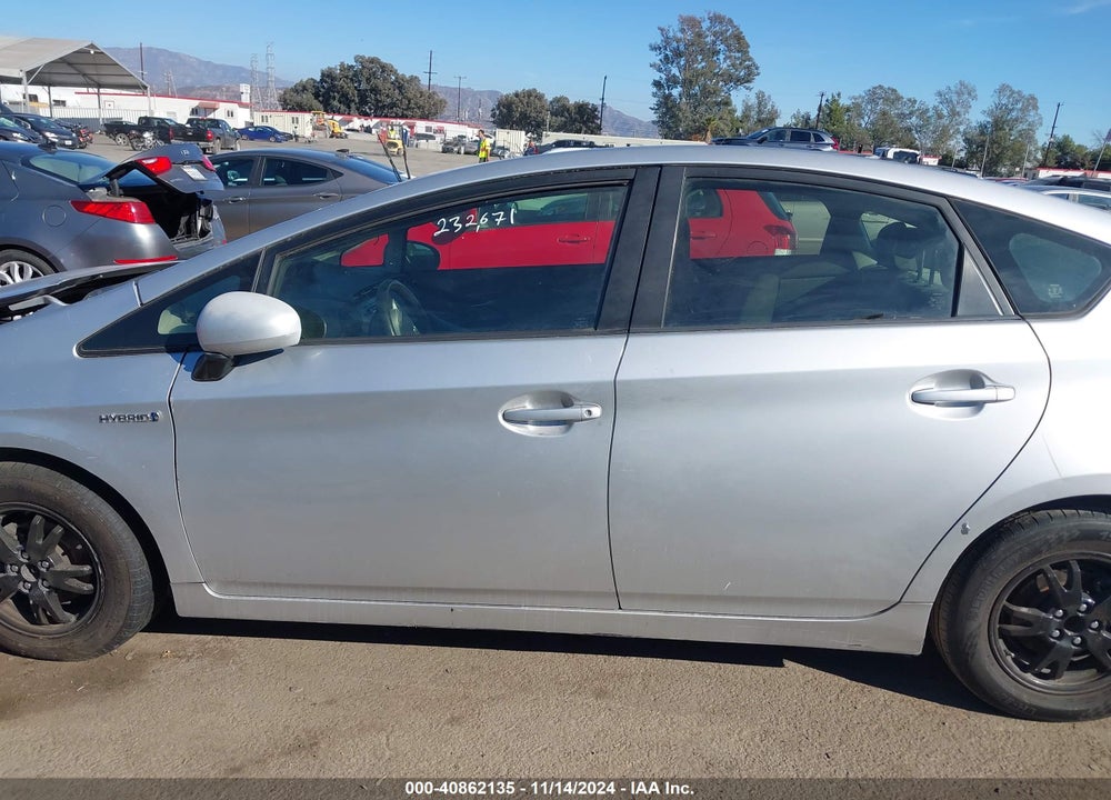 2013 TOYOTA PRIUS VIN: JTDKN3DU3D5591085