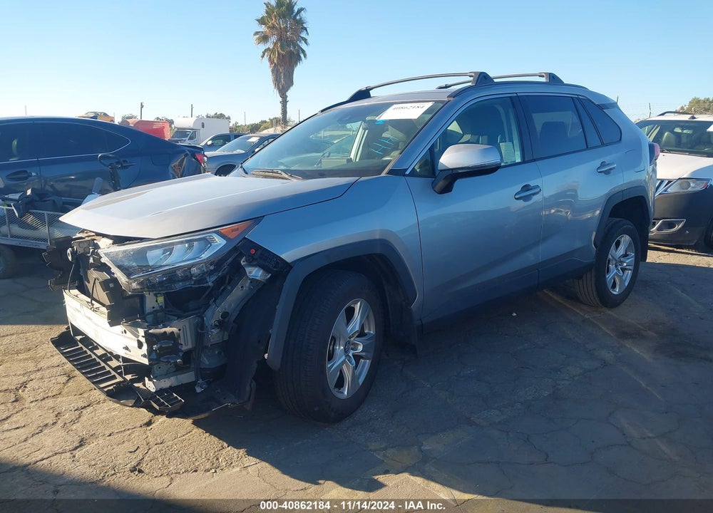 2019 TOYOTA RAV4 XLE VIN: 2T3W1RFV5KC027760