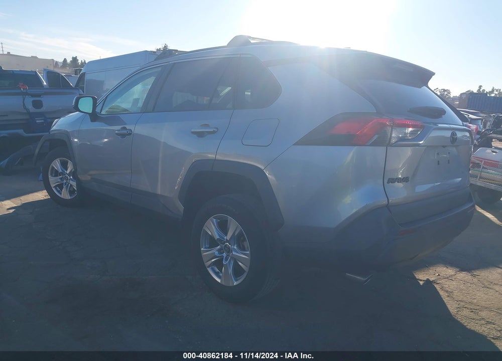 2019 TOYOTA RAV4 XLE VIN: 2T3W1RFV5KC027760