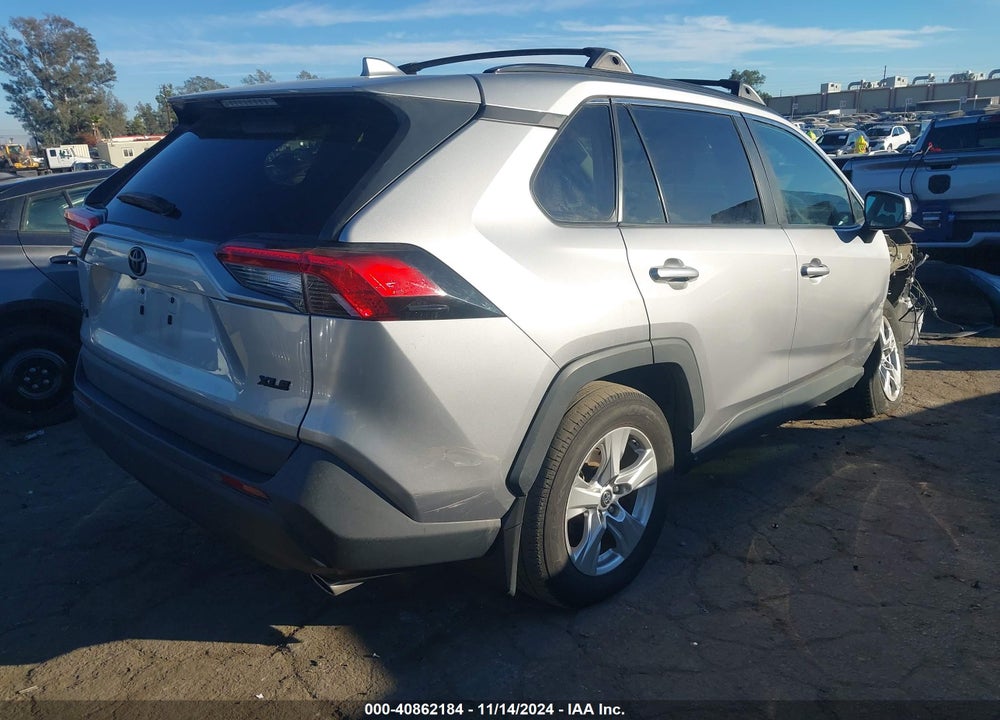 2019 TOYOTA RAV4 XLE VIN: 2T3W1RFV5KC027760