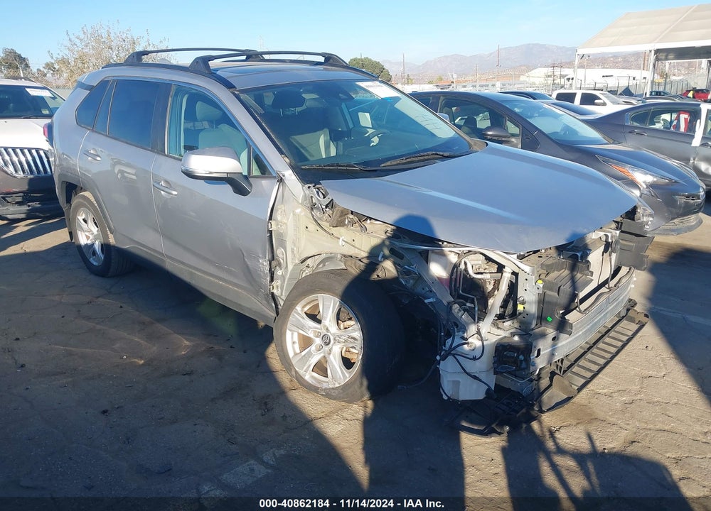 2019 TOYOTA RAV4 XLE VIN: 2T3W1RFV5KC027760