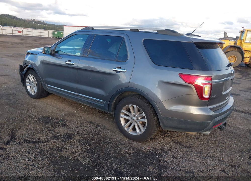 2011 FORD EXPLORER XLT VIN: 1FMHK7D8XBGA83948