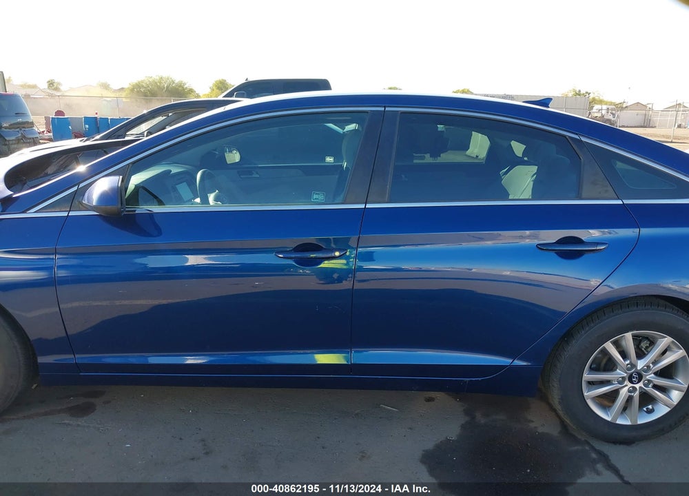2017 HYUNDAI SONATA SE VIN: 5NPE24AF5HH585375