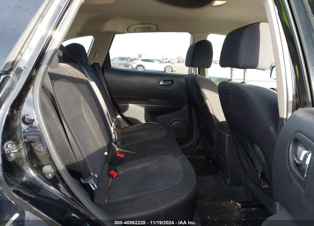 2013 NISSAN ROGUE S VIN: JN8AS5MV4DW632590