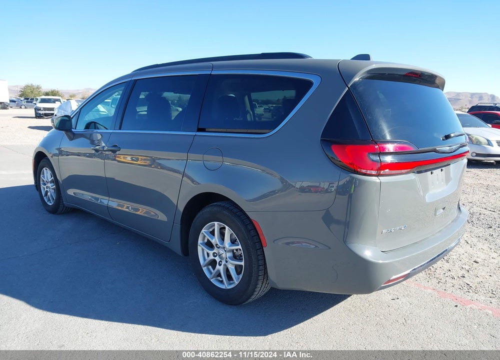 2022 CHRYSLER PACIFICA TOURING L VIN: 2C4RC1BG2NR182568