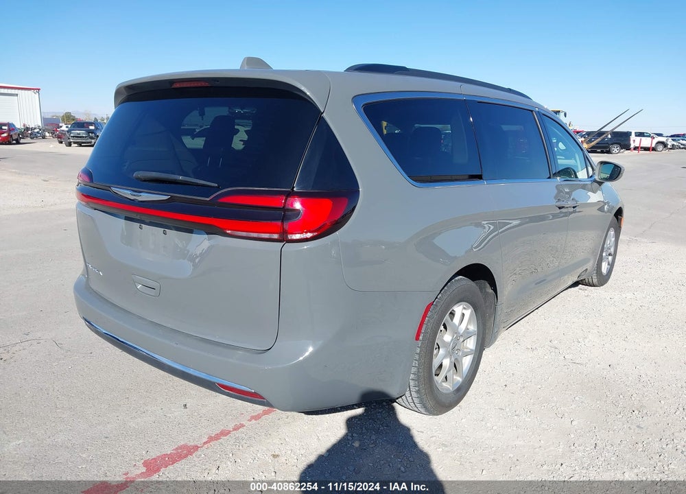 2022 CHRYSLER PACIFICA TOURING L VIN: 2C4RC1BG2NR182568