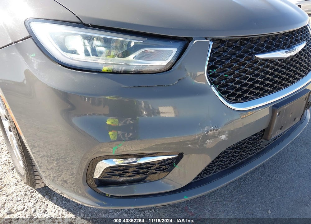 2022 CHRYSLER PACIFICA TOURING L VIN: 2C4RC1BG2NR182568