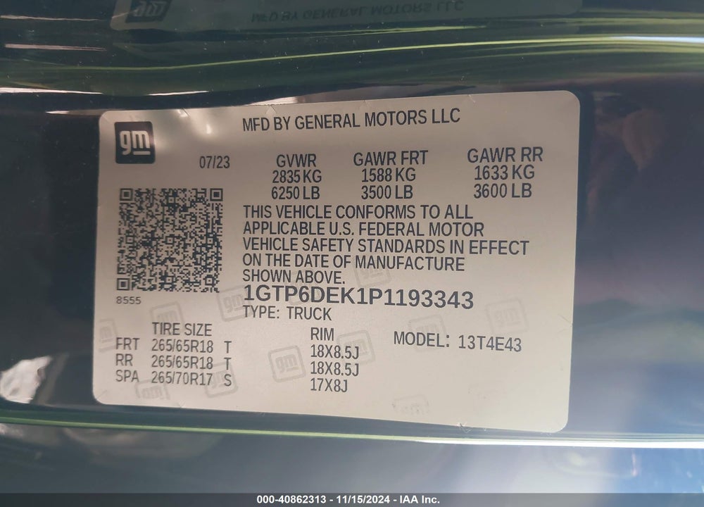 2023 GMC CANYON 4WD SHORT BOX AT4 VIN: 1GTP6DEK1P1193343