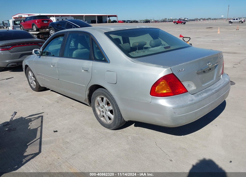 2002 TOYOTA AVALON XLS VIN: 4T1BF28BX2U230791