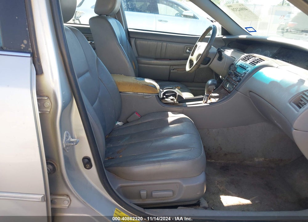 2002 TOYOTA AVALON XLS VIN: 4T1BF28BX2U230791