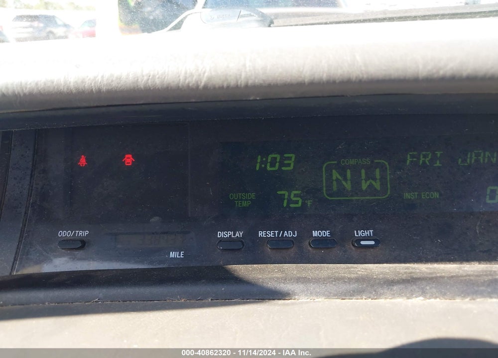 2002 TOYOTA AVALON XLS VIN: 4T1BF28BX2U230791