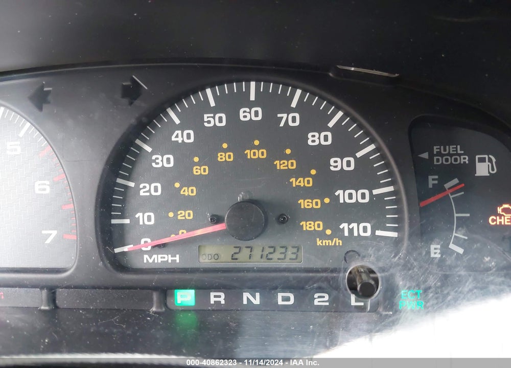 2000 TOYOTA 4RUNNER SR5 V6 VIN: JT3HN86R1Y0306486