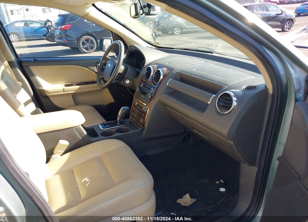 2008 FORD TAURUS X LIMITED VIN: 1FMDK06W88GA16856