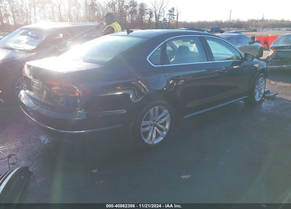 2018 VOLKSWAGEN PASSAT 2.0T SE VIN: 1VWBA7A38JC018802