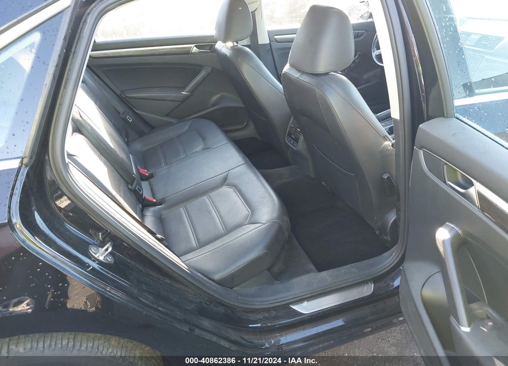 2018 VOLKSWAGEN PASSAT 2.0T SE VIN: 1VWBA7A38JC018802