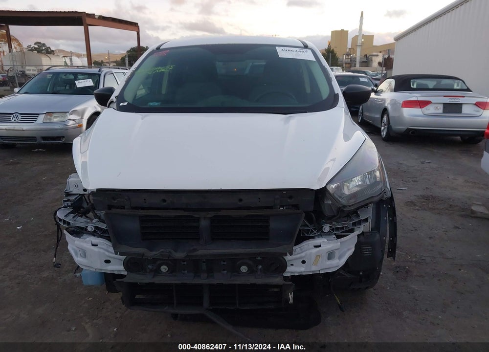2018 FORD ESCAPE S VIN: 1FMCU0F7XJUB53044