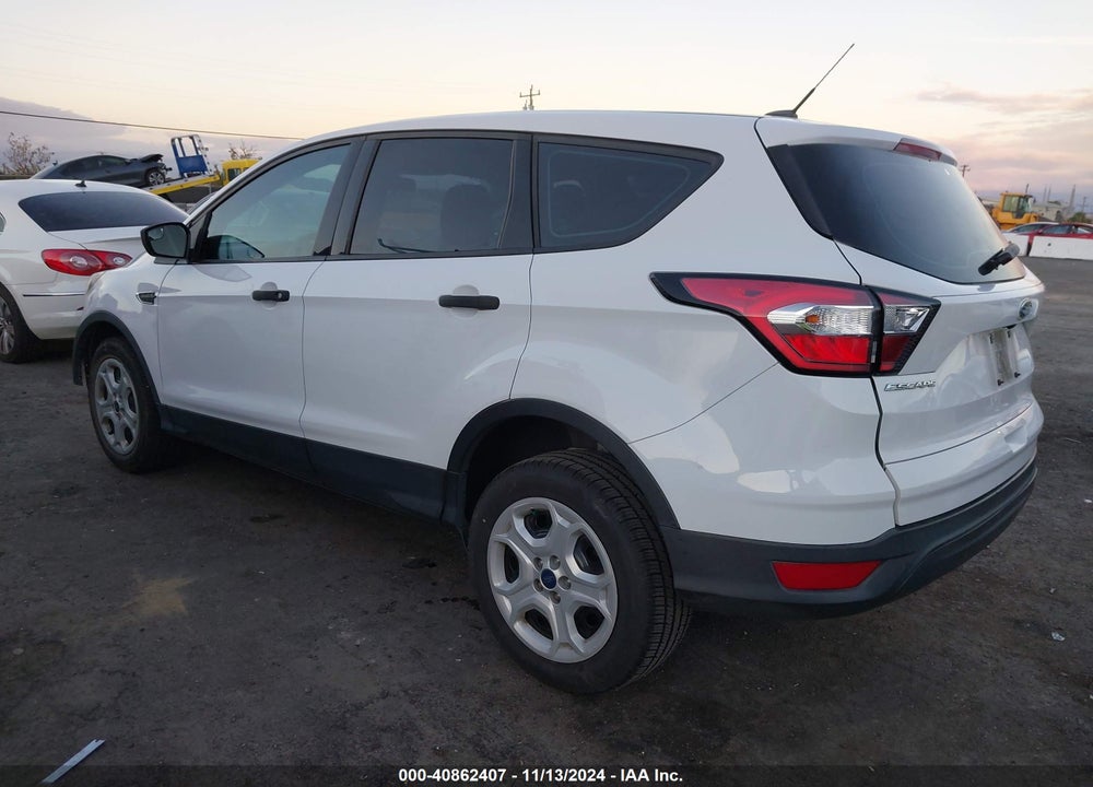 2018 FORD ESCAPE S VIN: 1FMCU0F7XJUB53044