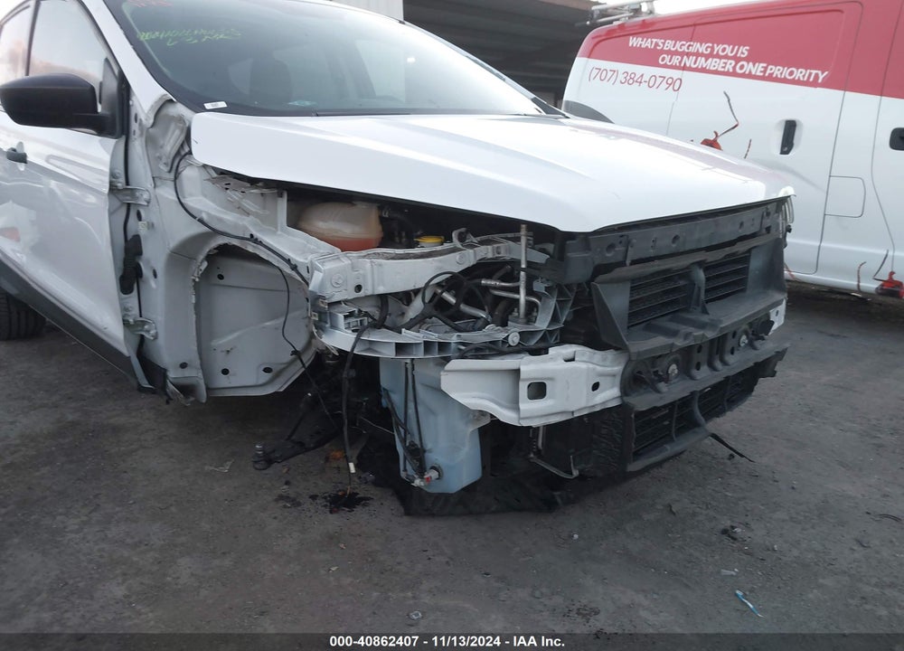 2018 FORD ESCAPE S VIN: 1FMCU0F7XJUB53044