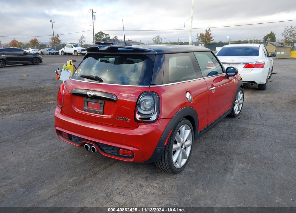 2014 MINI HARDTOP COOPER S VIN: WMWXM7C56ET969484